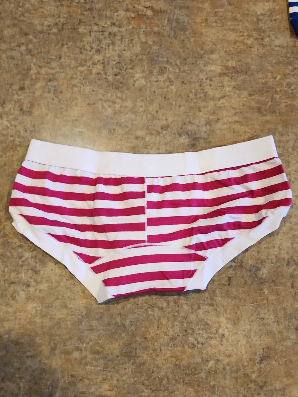 2 Mini Briefs